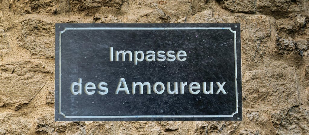 Plaque-nom-de-rue-en-plastique-recyclé-développées-par-edenmap